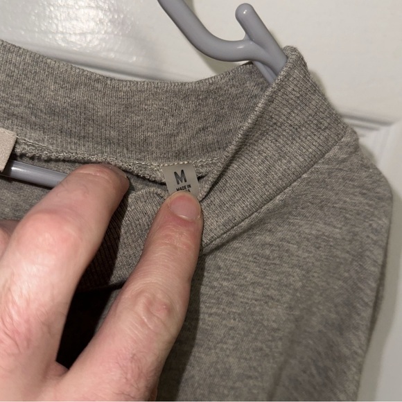 Fear of God Essentials Black & Grey T-Shirt - Picture 6 of 6